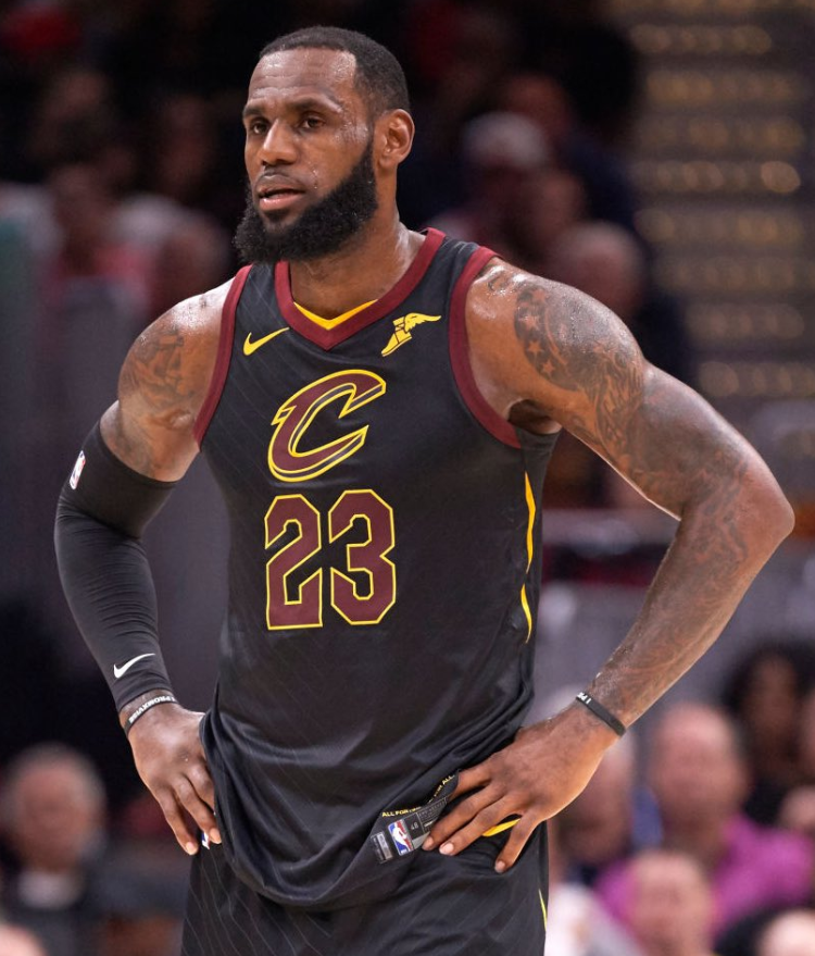 利用内线得, 赛之一 利用内线得, 赛之一