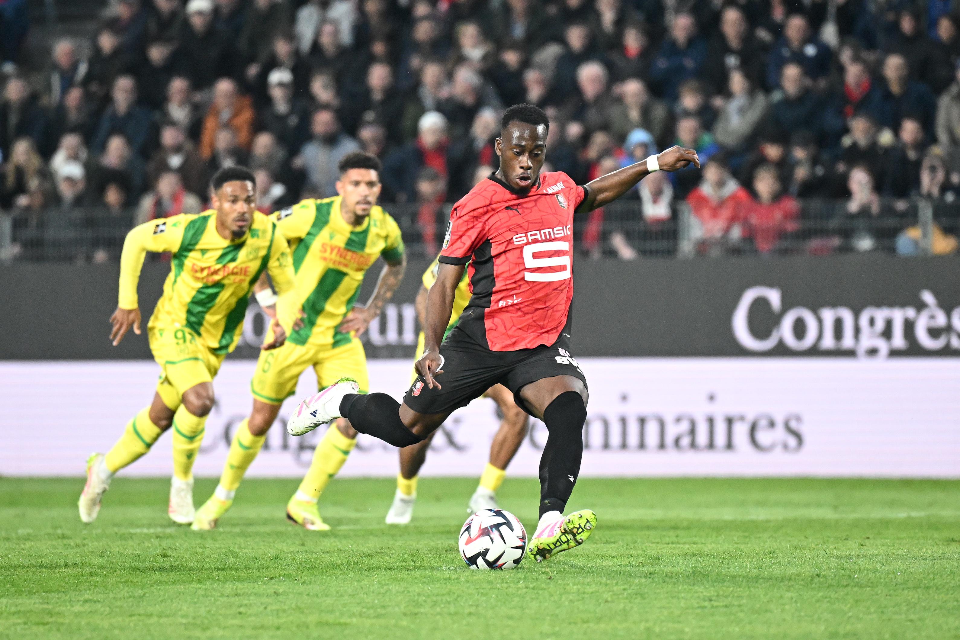 向加盟, 边锋若塔, 这位自 向加盟, 边锋若塔, 这位自