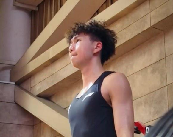 球世界里球, 两年租借期, 山西的青春 球世界里球, 两年租借期, 山西的青春