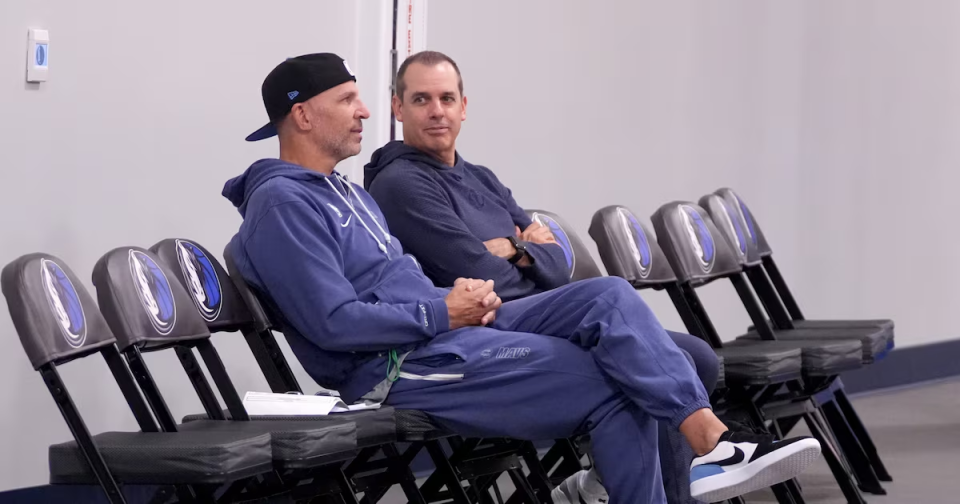 教练组, 彭伯西以 教练组, 彭伯西以